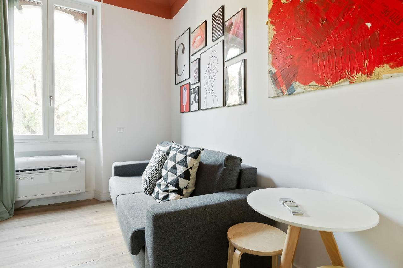 Modern And Cozy Apt In Porta Romana Milan Exterior photo